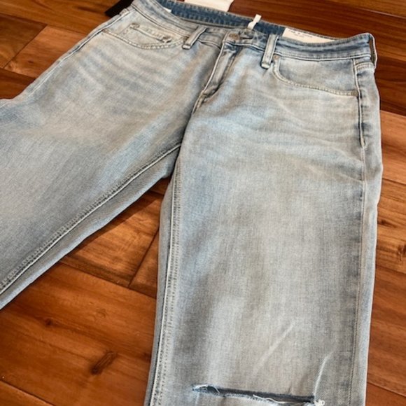 Rag & Bone Jeans - Dre Low-rise Slim Boyfriend Jean - Light Denim Wash - Picture 6 of 10